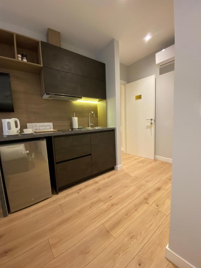 Living Studio Apartments 티라나 외부 사진