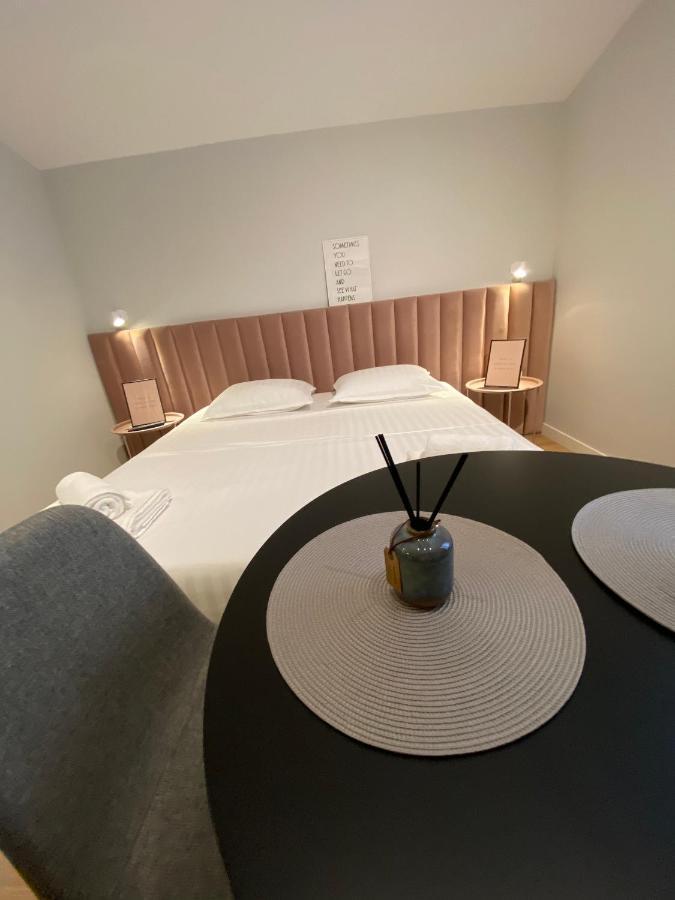 Living Studio Apartments 티라나 외부 사진