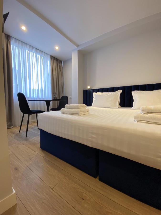 Living Studio Apartments 티라나 외부 사진