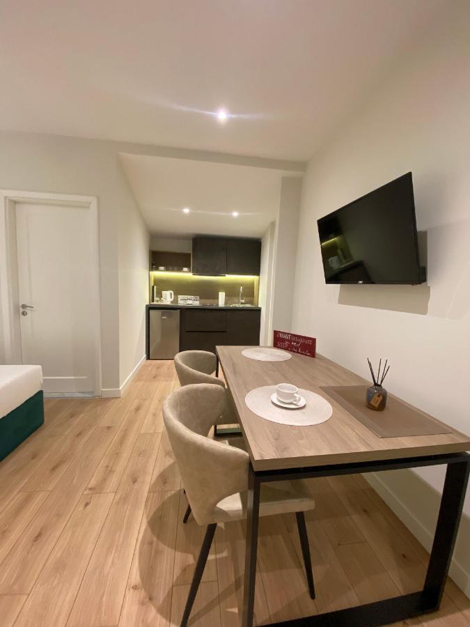 Living Studio Apartments 티라나 외부 사진