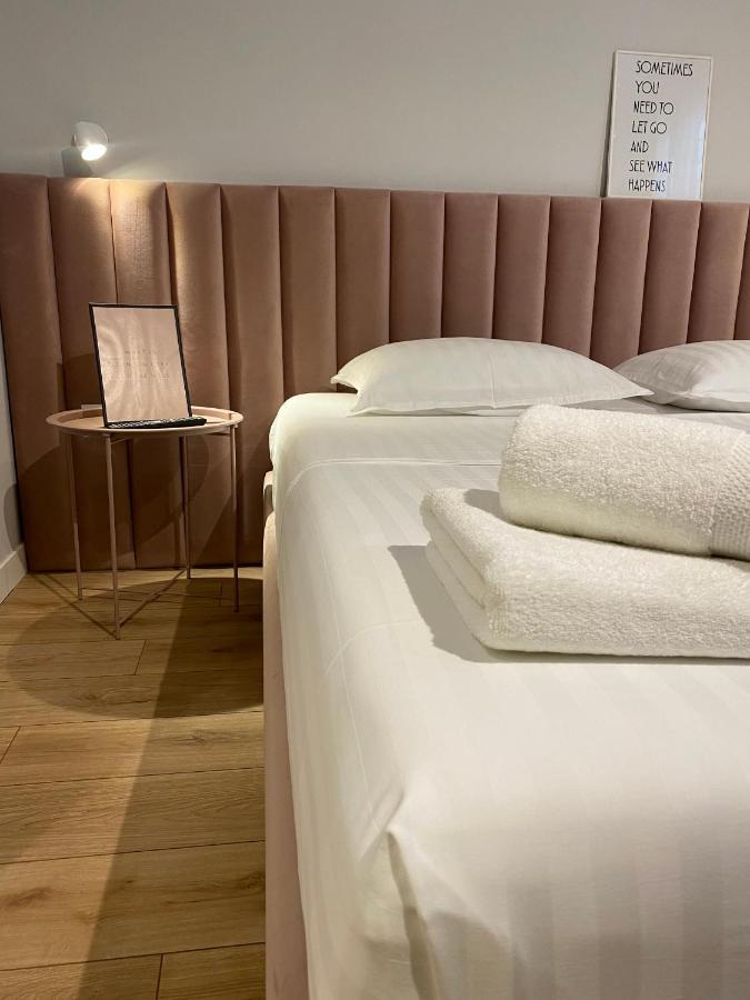 Living Studio Apartments 티라나 외부 사진