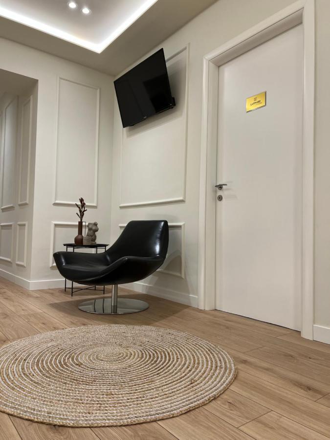 Living Studio Apartments 티라나 외부 사진